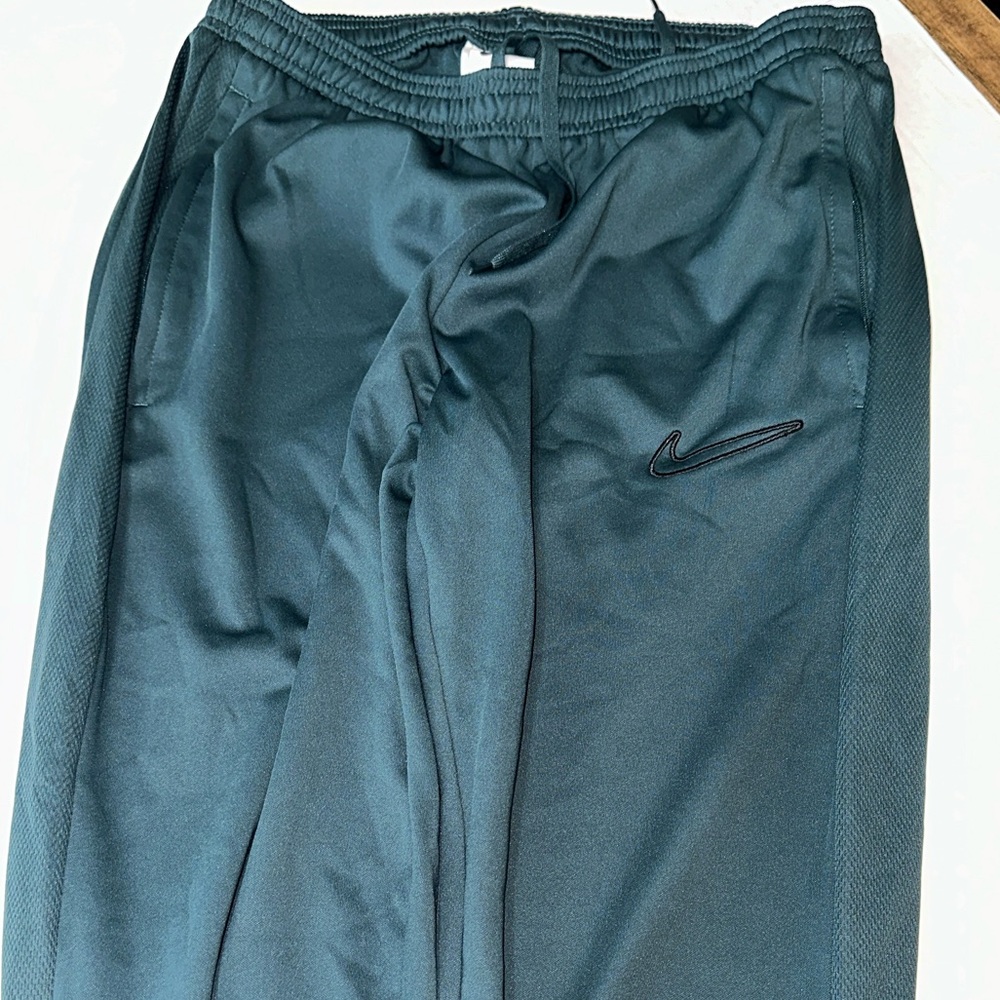 Nike athletic pants – men M – EUC